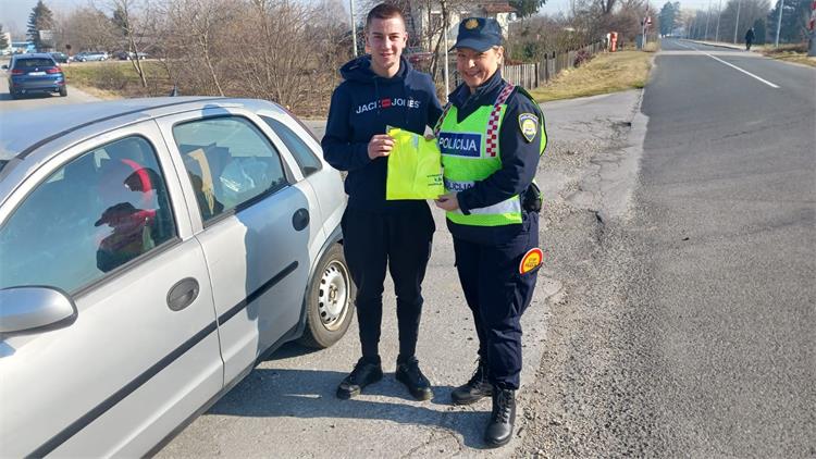 Slika /2023/Provedena akcija Sigurno preko pruge/1.jpg